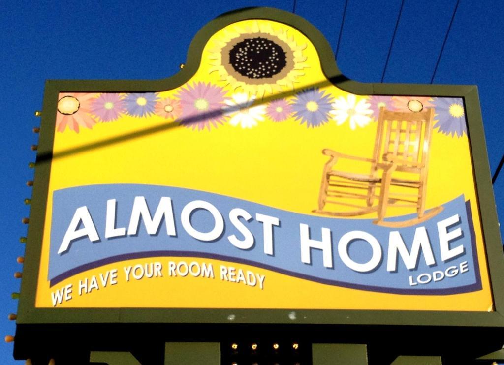 Almost Home Lodge Branson Exterior photo